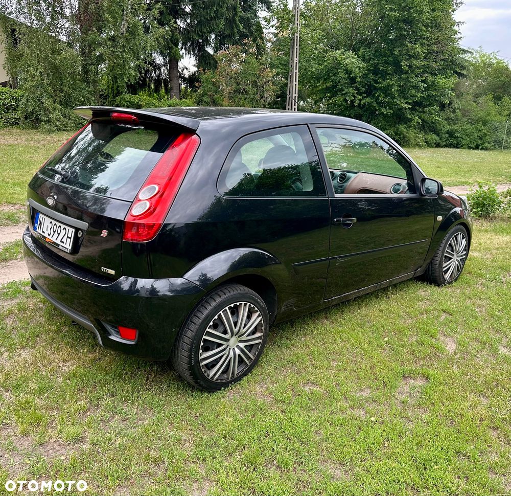 Ford Fiesta 1.6 TDCi Gold X - 4