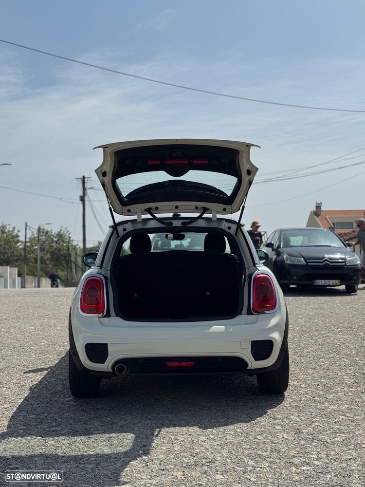 MINI 3 Portas One D - 11