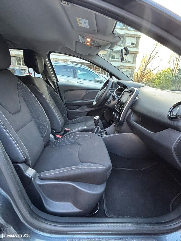 Renault Clio Sport Tourer 0.9 TCe Limited Edition - 12