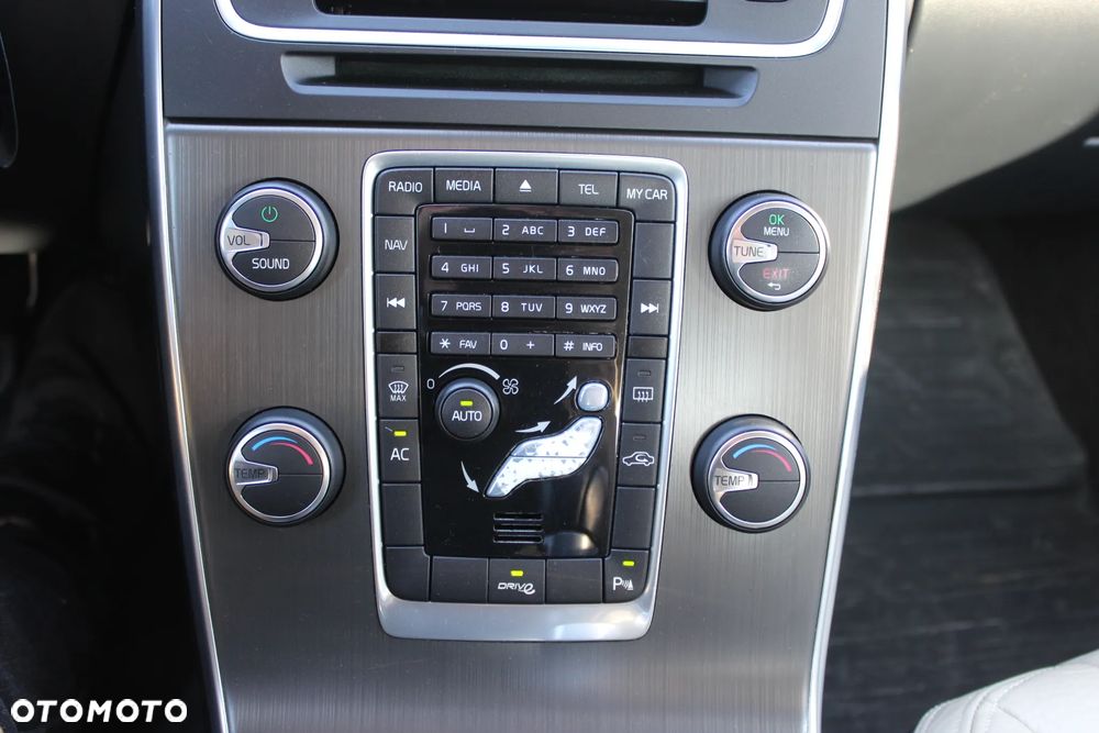 Volvo S60 T3 Summum - 22