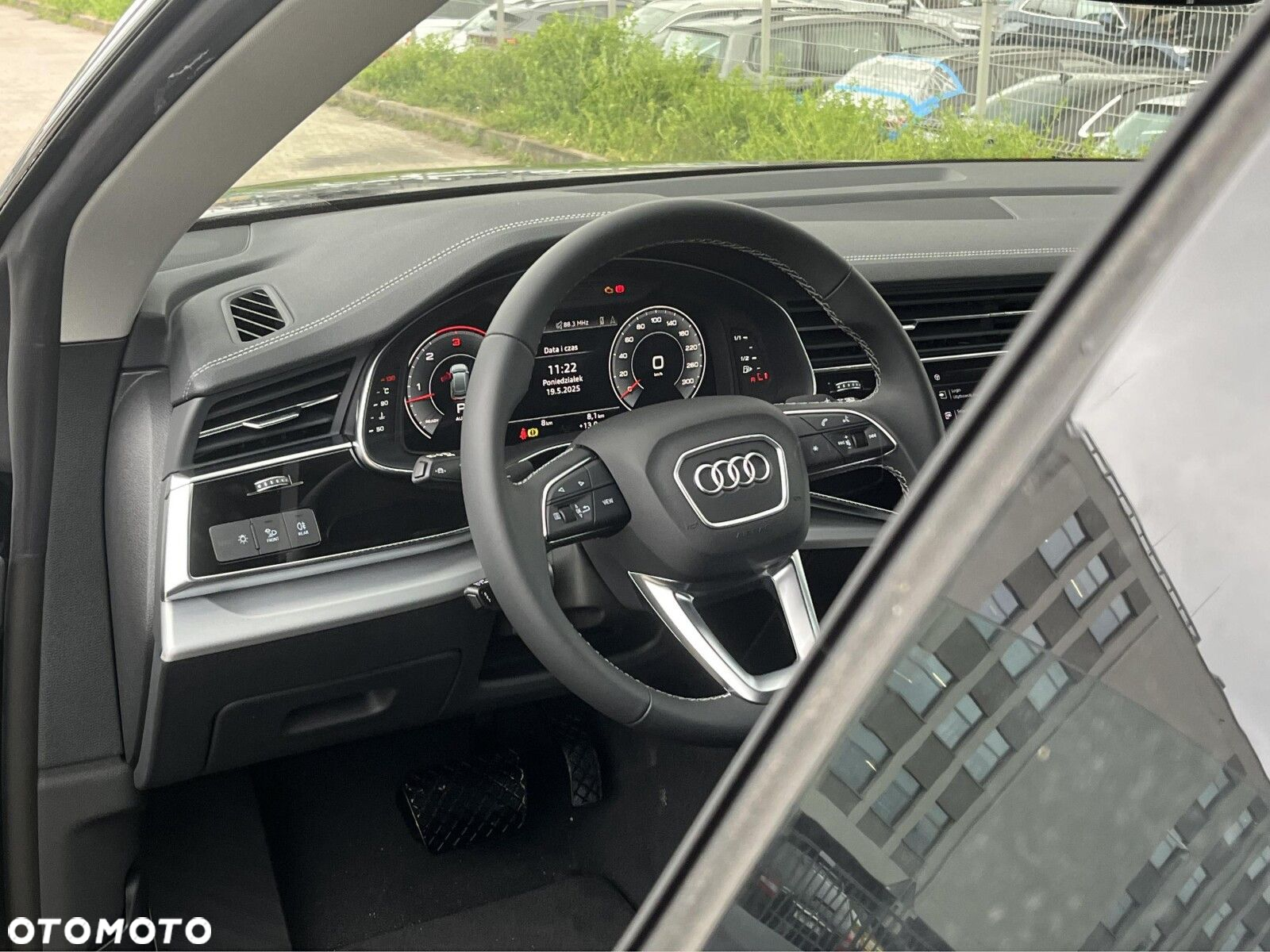 Audi Q8 - 18