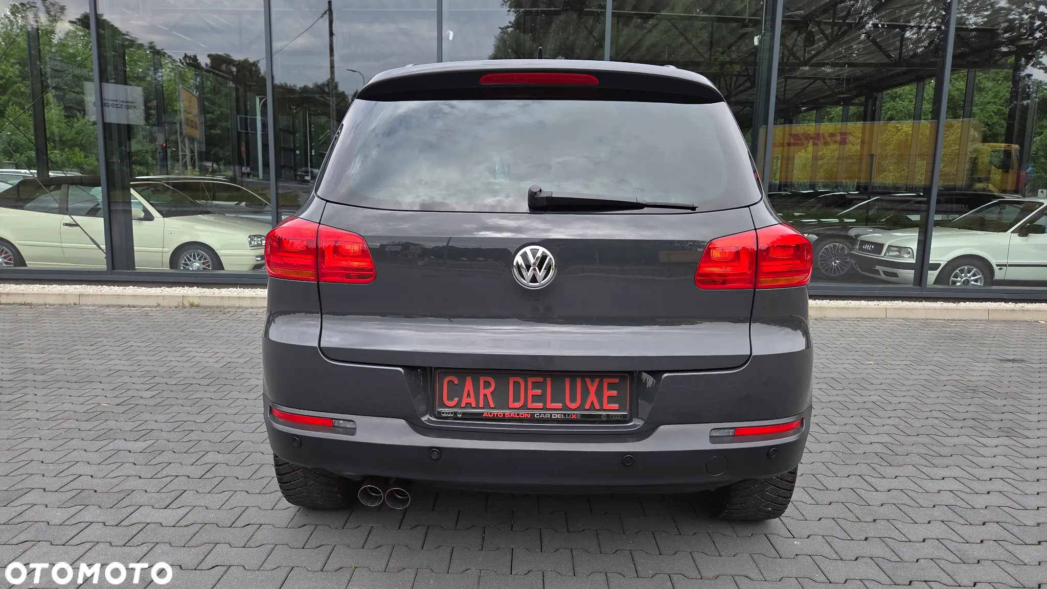 Volkswagen Tiguan 2.0 TDI DPF BlueMotion Technology Lounge Sport & Style - 6