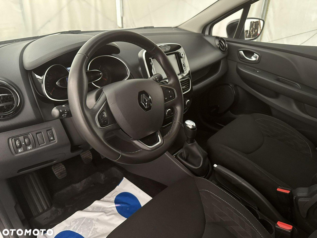 Renault Clio - 13