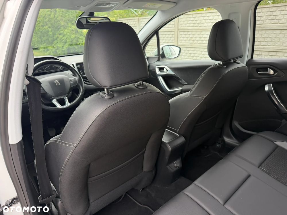 Peugeot 2008 PureTech 110 Stop&Start Allure - 30