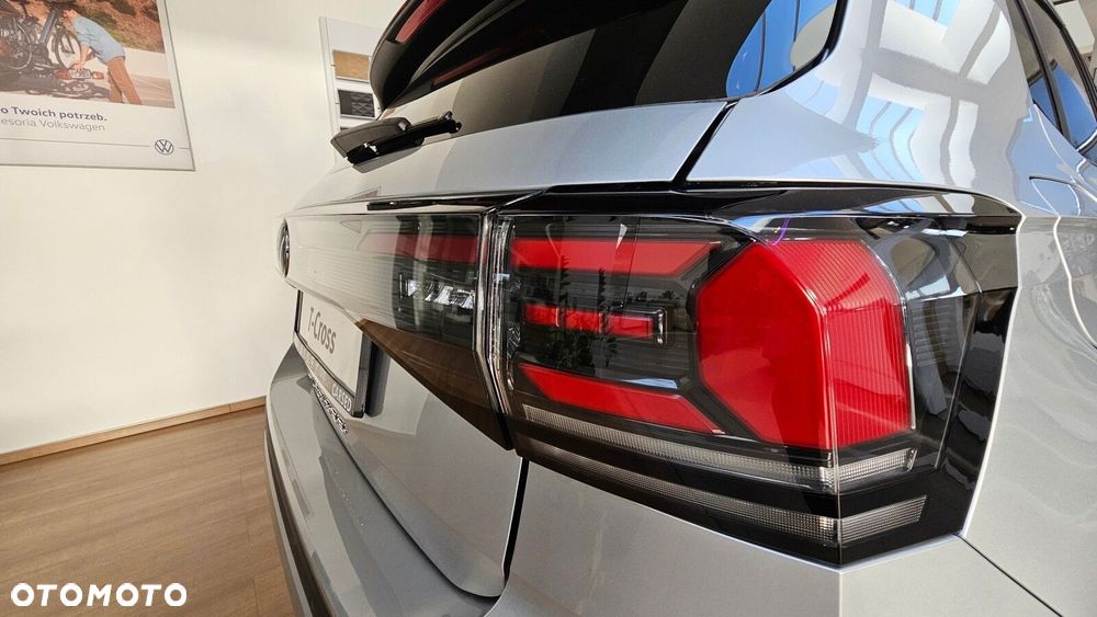 Volkswagen T-Cross - 17