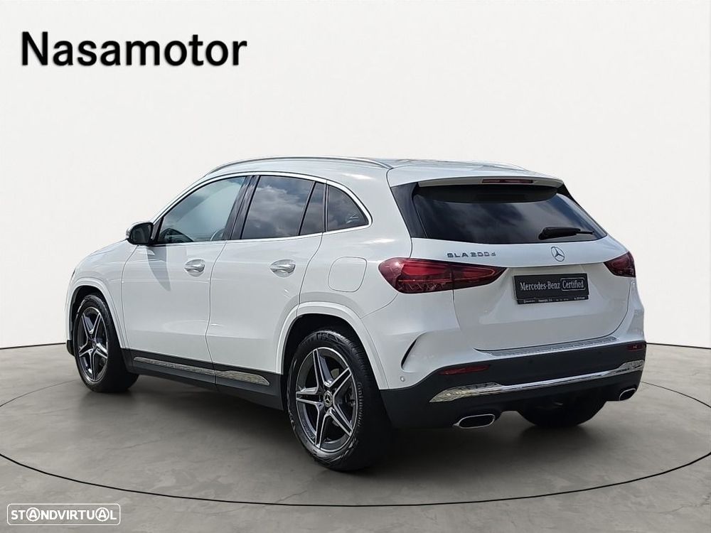 Mercedes-Benz GLA 200 - 2