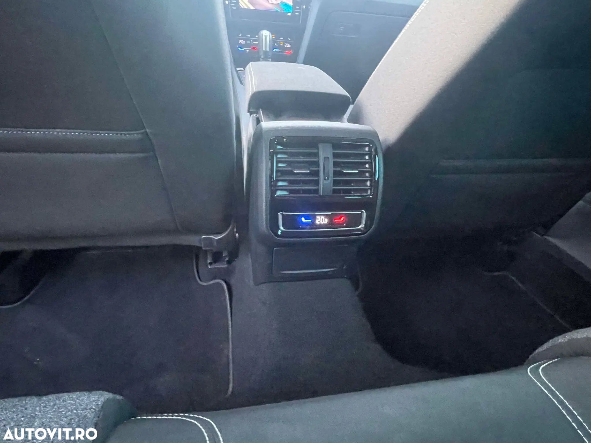 Volkswagen Passat Variant 1.5 TSI OPF DSG Business - 18