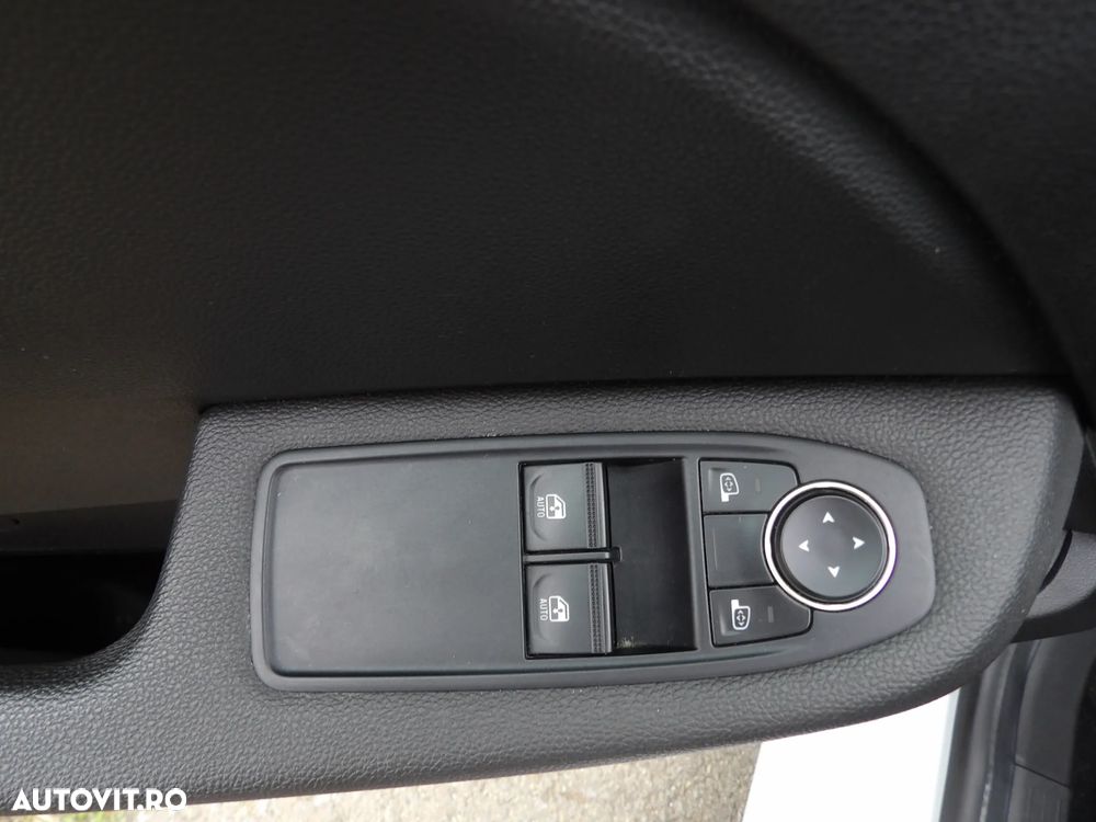 Renault Clio - 12