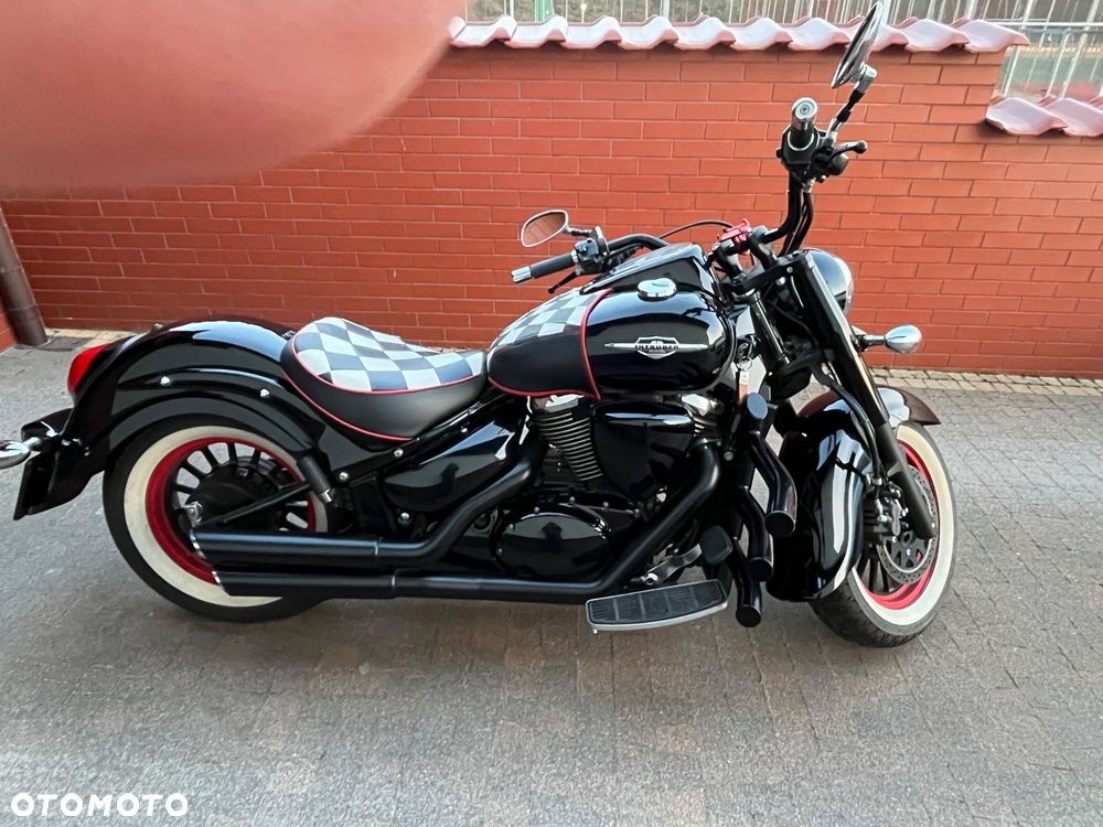 Suzuki Intruder - 9