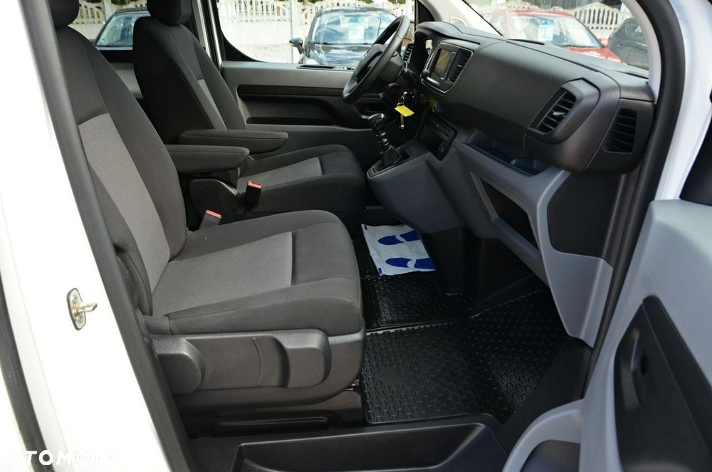 Opel Vivaro Kombi Long 2,8t Enjoy - 29