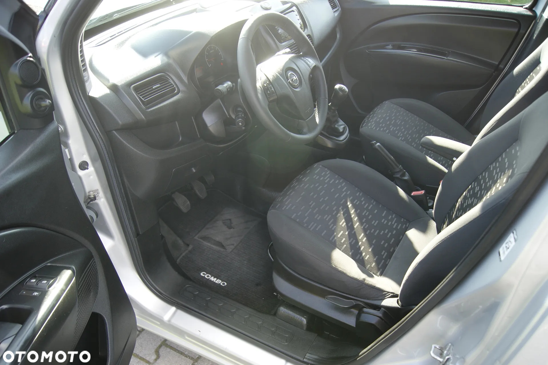 Opel Combo - 4