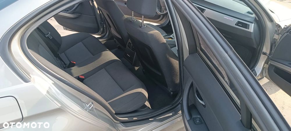 BMW Seria 3 - 22
