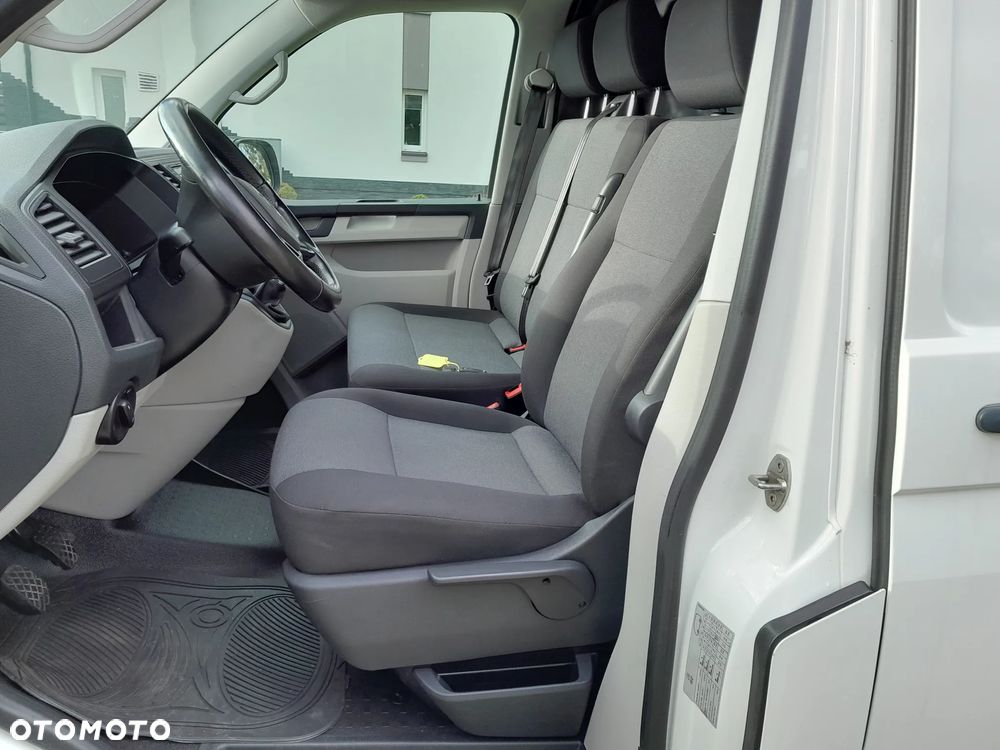 Volkswagen Transporter T6 - 18
