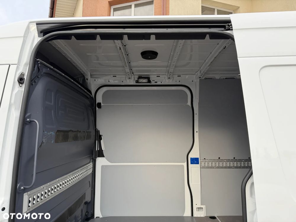 Mercedes-Benz Sprinter L3H2 Winda - 12