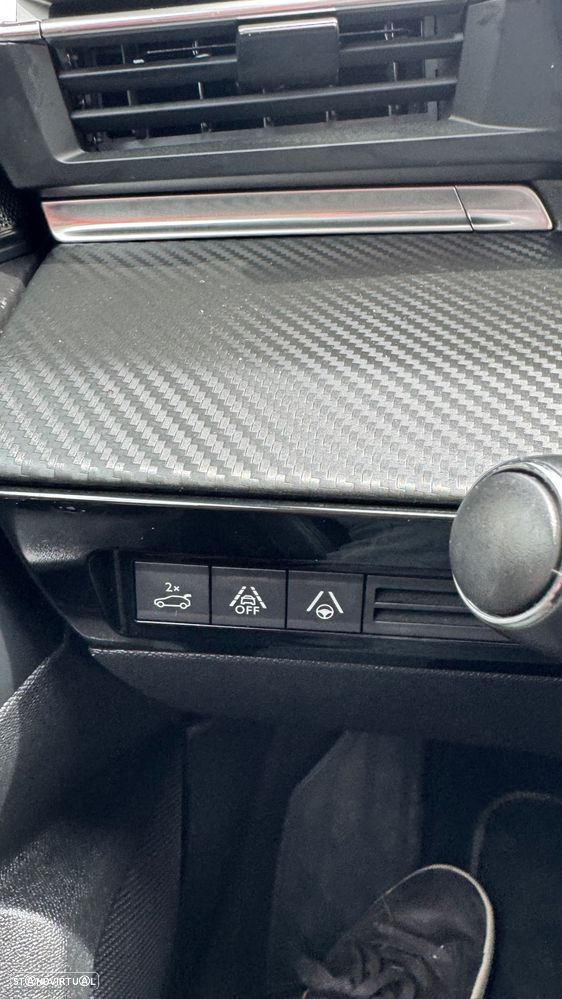 Peugeot 508 SW PureTech 130 EAT8 Allure - 32