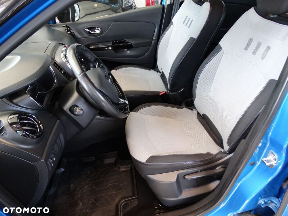 Renault Captur - 24