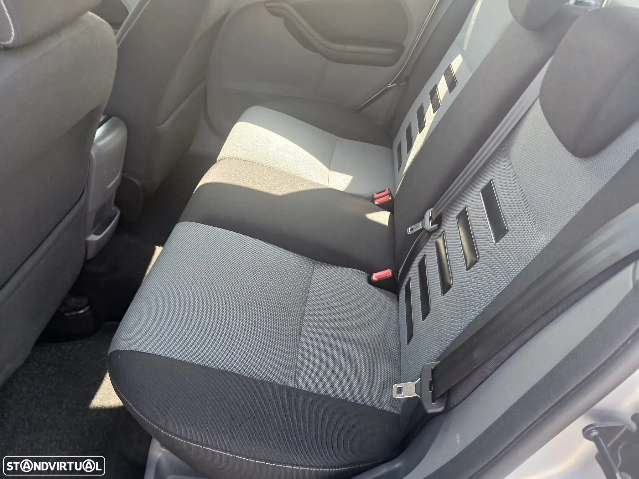 Ford Focus 1.6 TDCi ECOnetic - 27