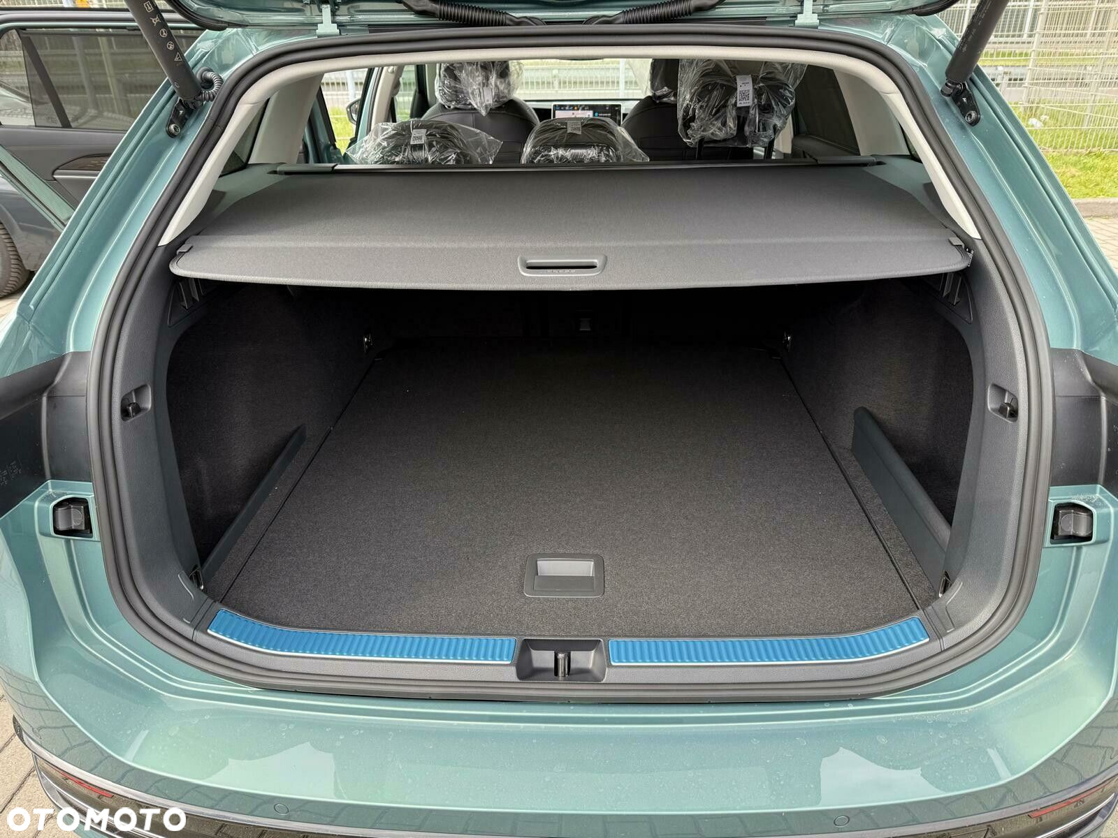 Volkswagen Passat - 36