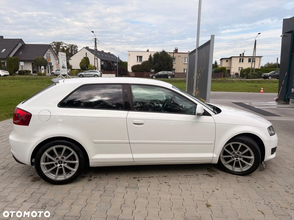Audi A3 3-drzwiowe 1.4 TFSI Ambition - 6