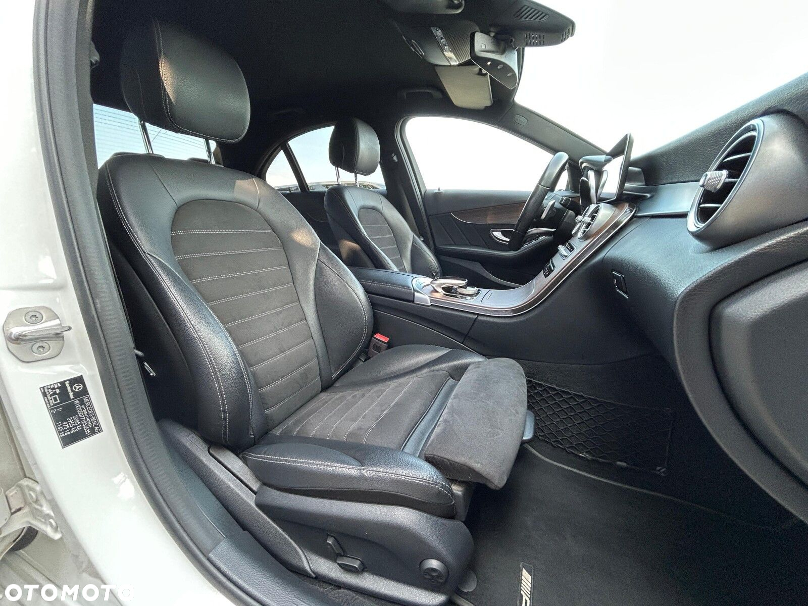 Mercedes-Benz Klasa C 200 9G-TRONIC - 16