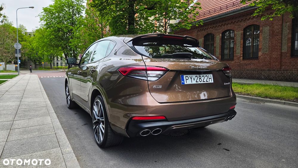 Maserati Levante GTS - 14