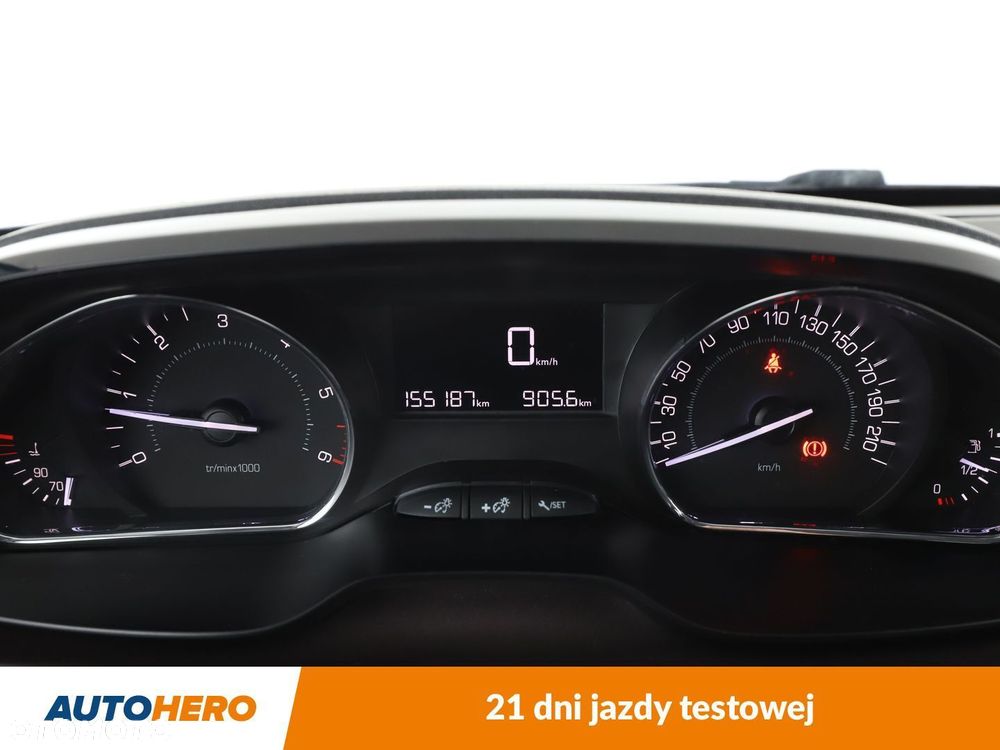 Peugeot 2008 1.6 e-HDi Style S&S - 19