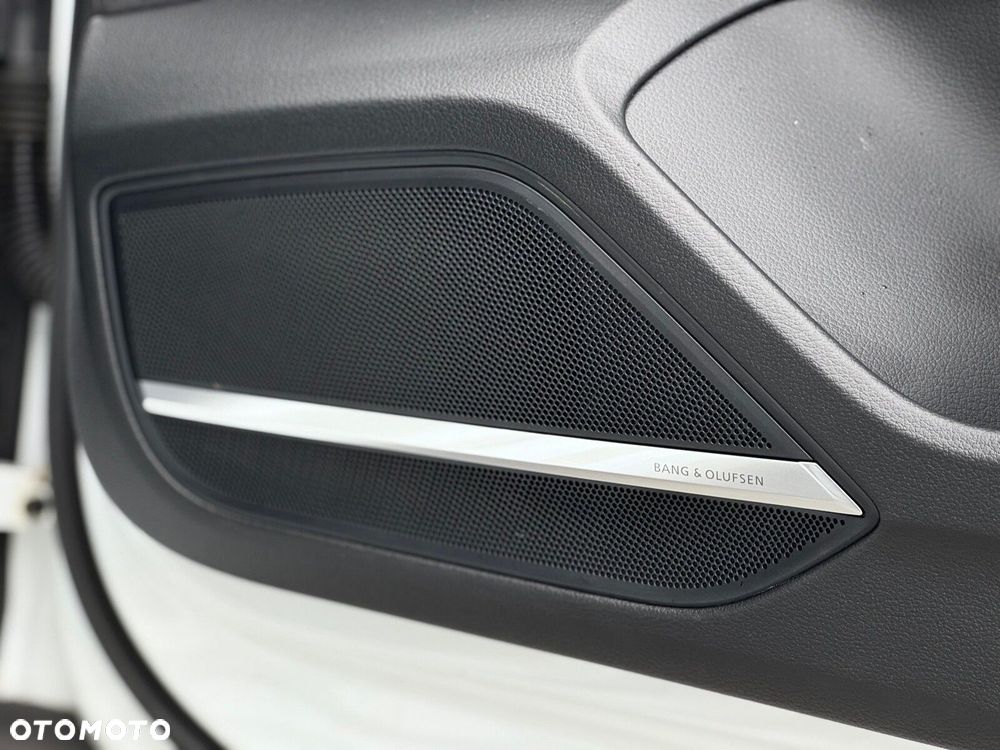 Audi A8 - 15
