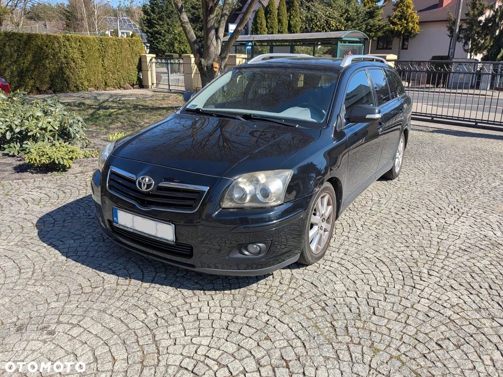Toyota Avensis 2.0 VVT-i Sol - 1