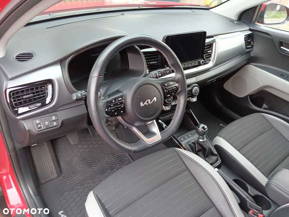 Kia Stonic 1.2 L - 7