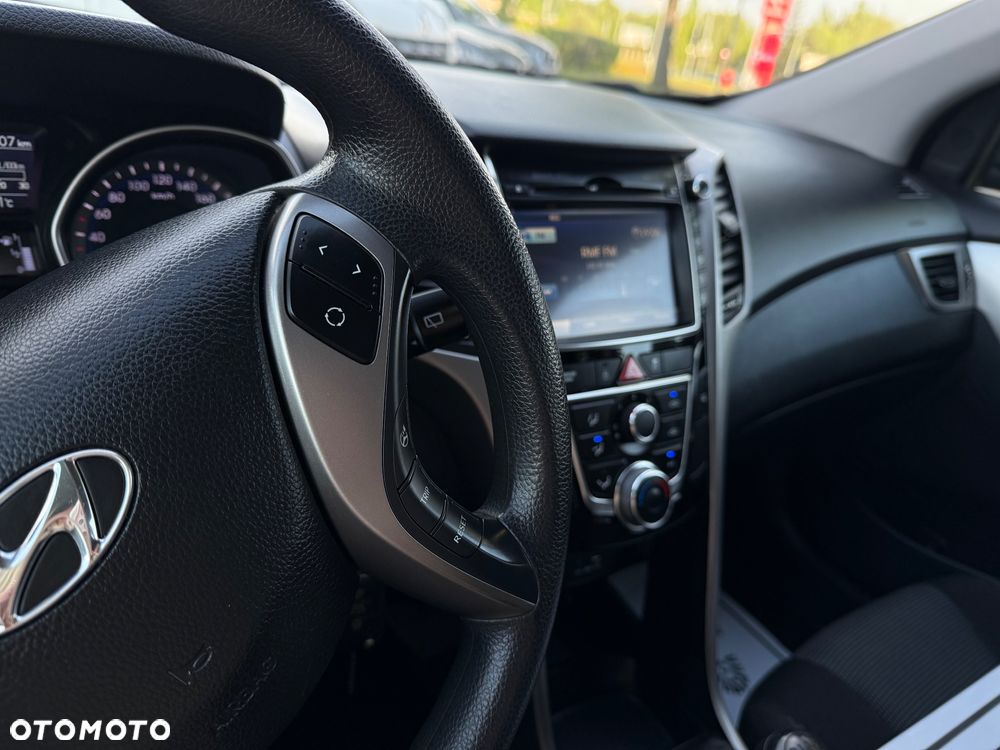 Hyundai i30 1.4 Premium - 11