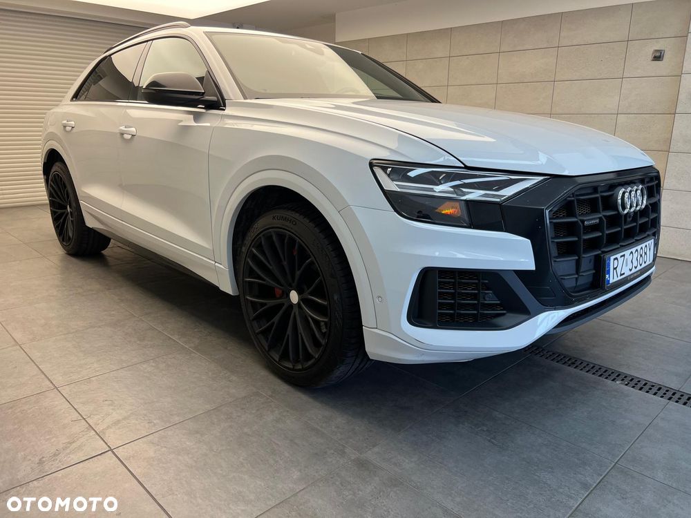 Audi Q8 55 TFSI quattro tiptronic - 2