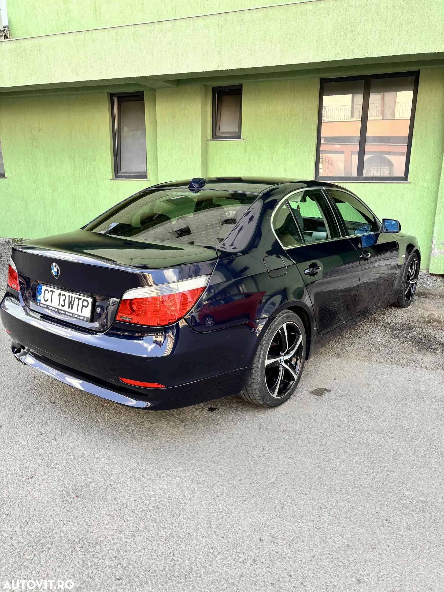 BMW Seria 5 525d Aut. - 12