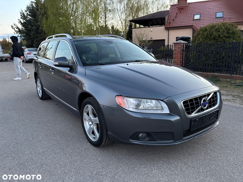 Volvo V70 2.5T Summum - 9