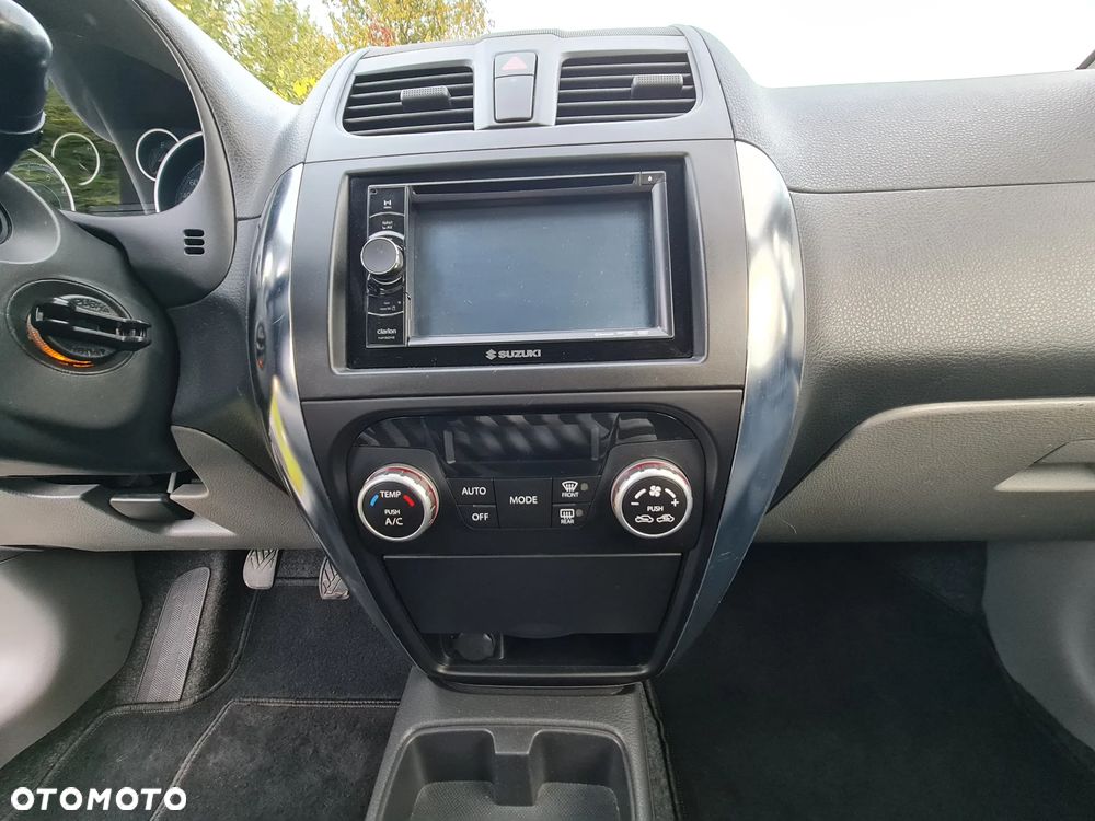 Suzuki SX4 - 12