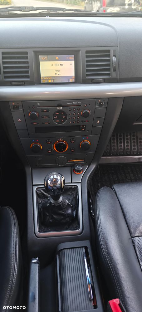 Opel Vectra 3.2 Sport - 12