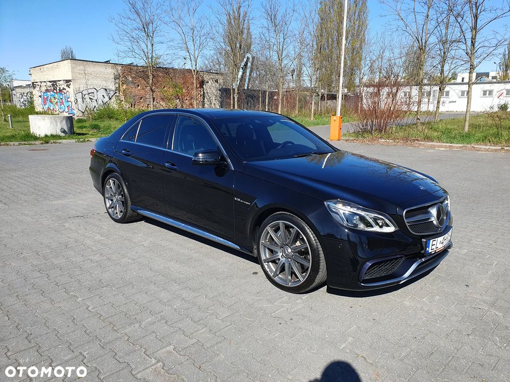 Mercedes-Benz Klasa E 63 AMG S 4-Matic - 3