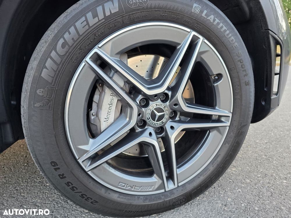 Mercedes-Benz GLC 300 e 4MATIC - 12