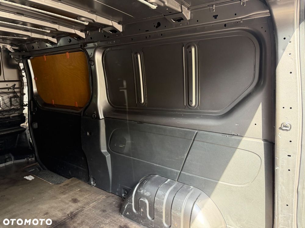 Renault Trafic - 10