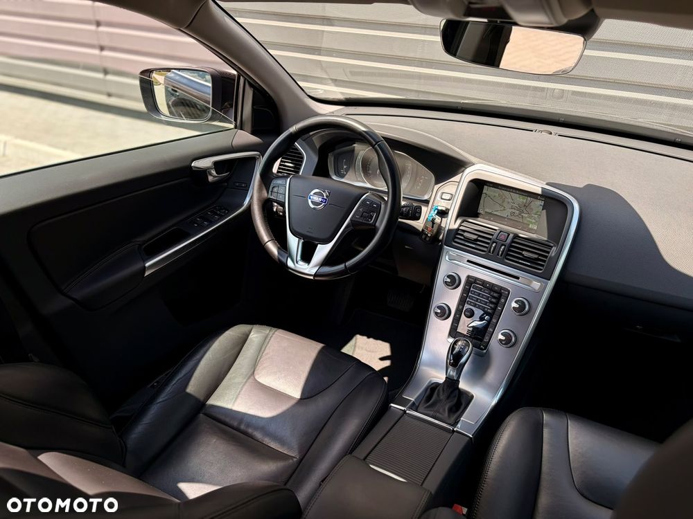 Volvo XC 60 D4 AWD Summum - 30