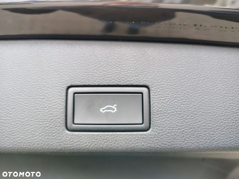 Volkswagen Golf Variant - 13