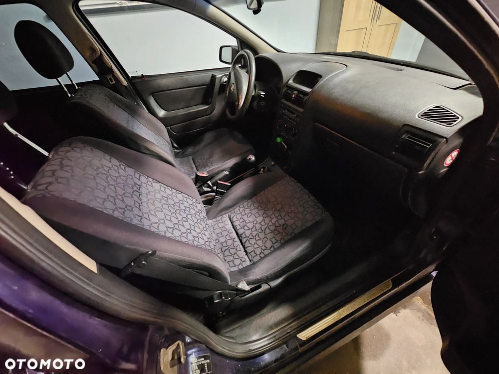Opel Astra 1.6 - 4