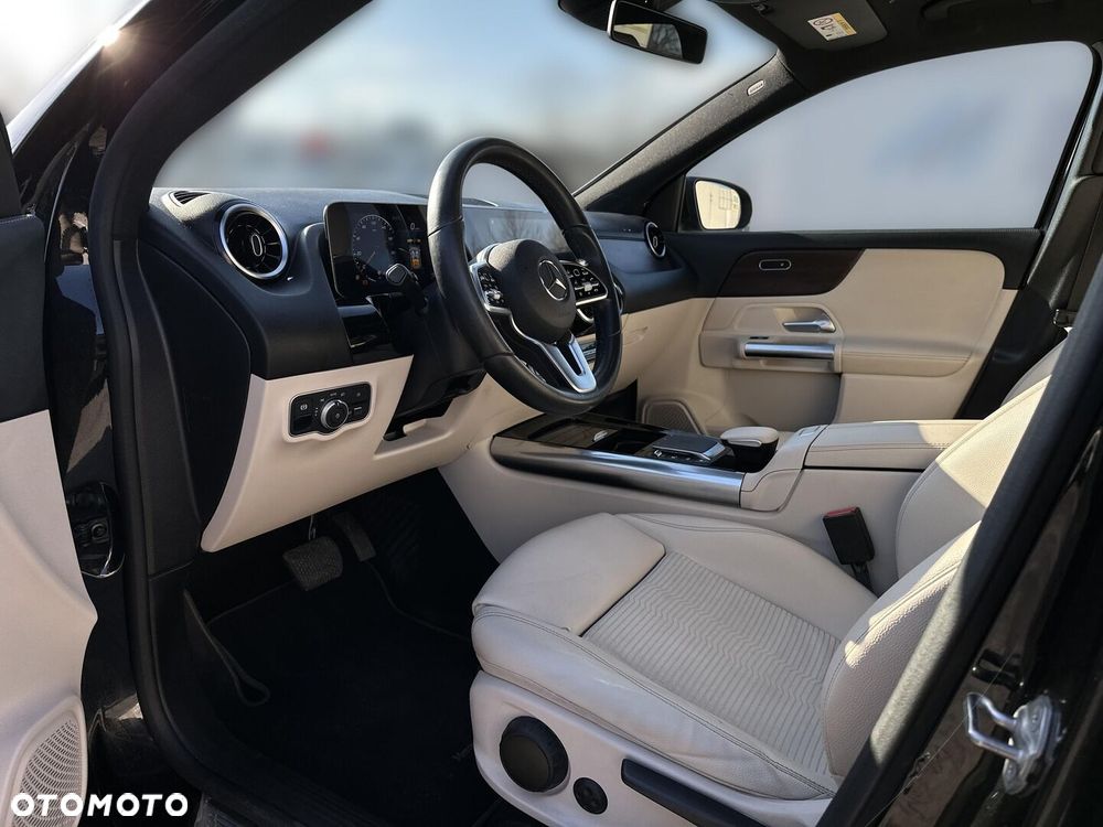 Mercedes-Benz GLA 200 Style - 14