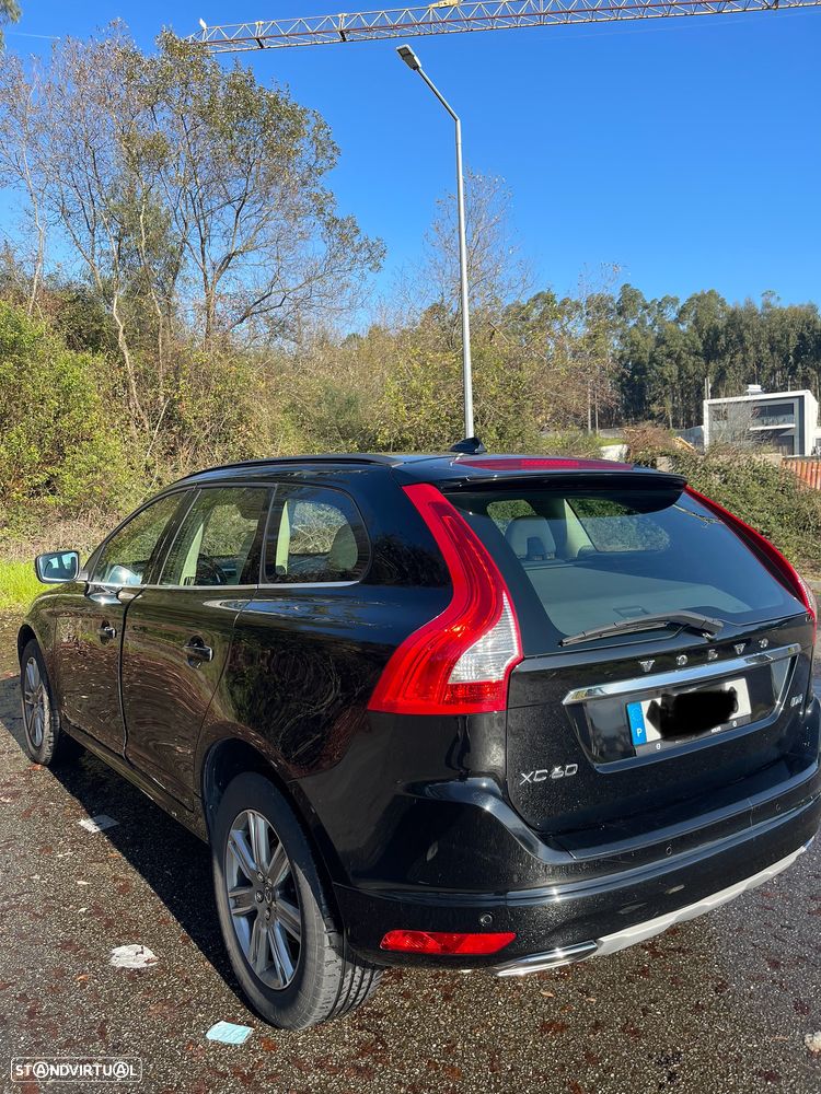 Volvo XC 60 2.0 D4 Momentum - 3