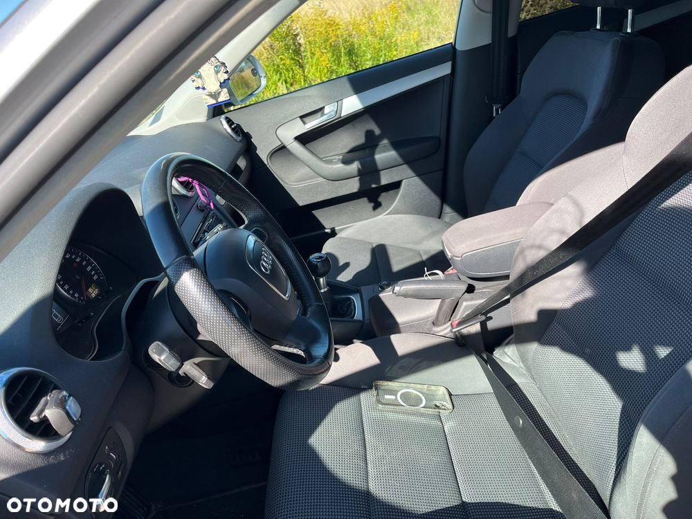 Audi A3 1.9 TDI Ambiente - 8