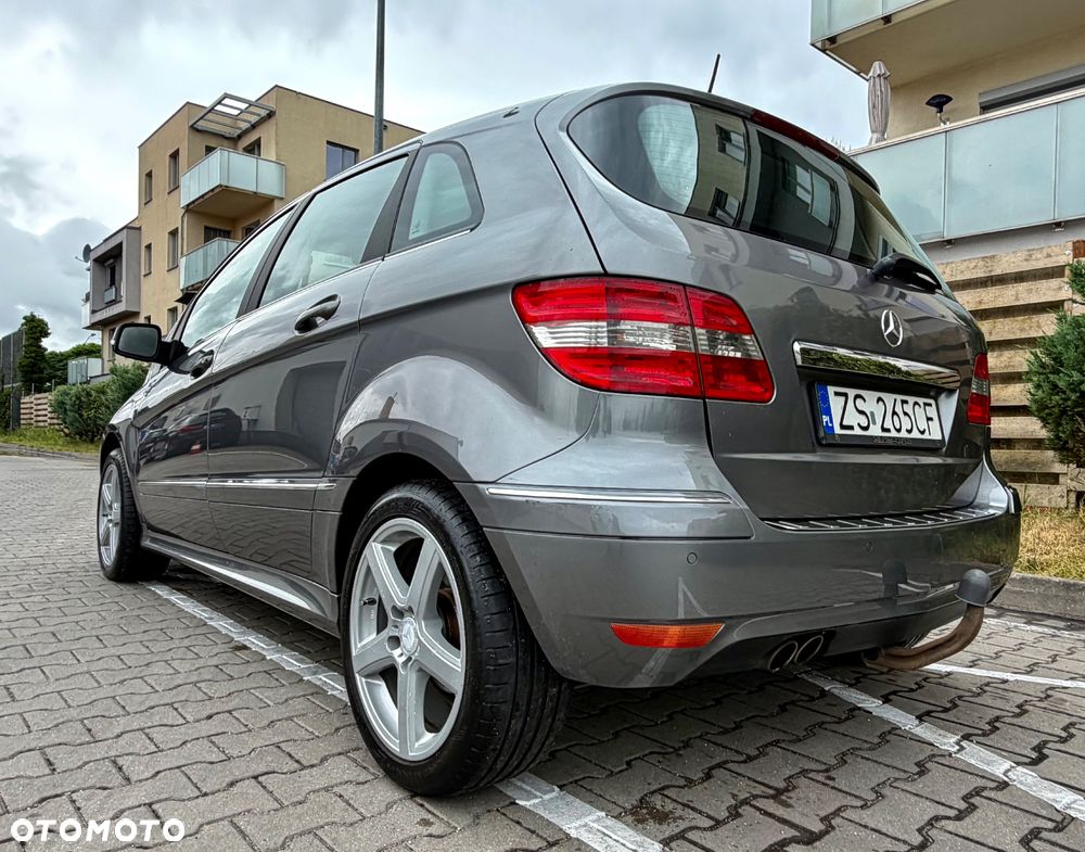 Mercedes-Benz Klasa B 200 Turbo SPORT EDITION - 11