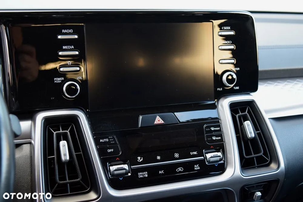 Kia Sorento 1.6 T-GDI HEV M 7os - 20