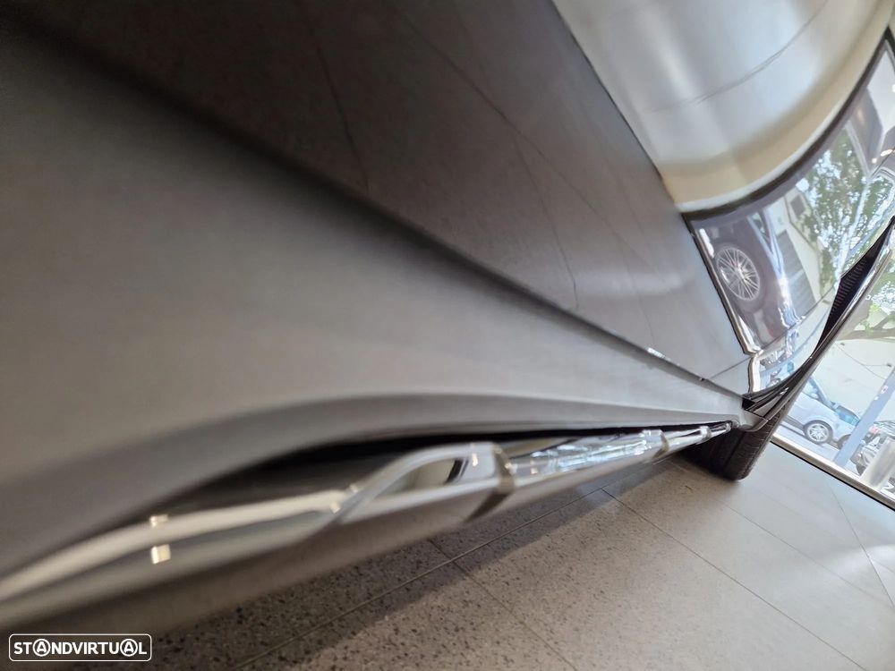 Porsche Taycan Cross Turismo 4S - 11