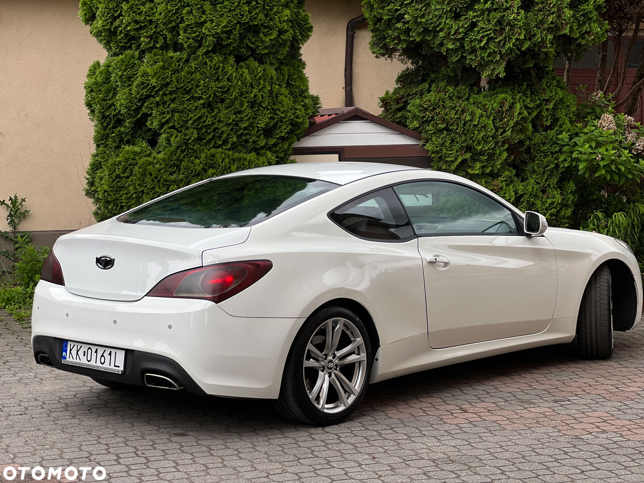 Hyundai Genesis Coupe - 18