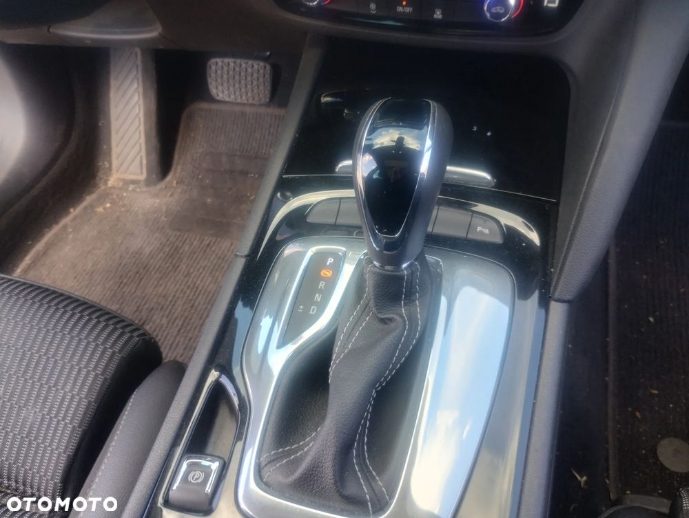 Opel Insignia 2.0 CDTI automatik Sport - 26