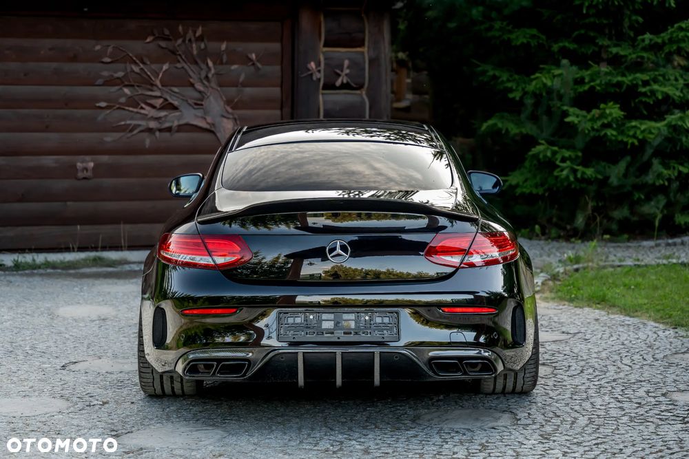 Mercedes-Benz Klasa C AMG 63 Coupe AMG Speedshift 7G-MCT - 7